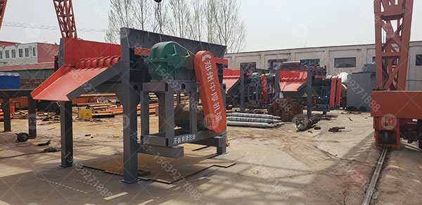 1619513826624465.jpg 第五代泥石分離機(jī)有效分離黏土礦