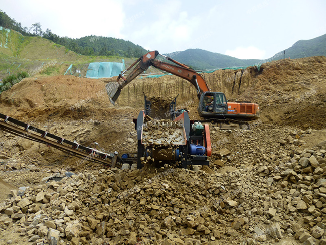 1250滾軸篩贛州客戶生產(chǎn)現(xiàn)場